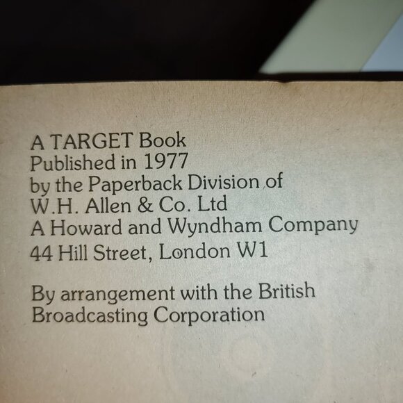 Dr. Who Discovers-Early Man Magazine with Colour Poster-(Magazine AS IS) - Picture 5 of 10